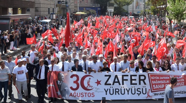 Bursa’da Zafer Bayramı coşkusu