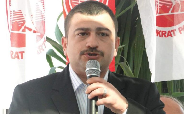 Demokratlar bayramlaştı