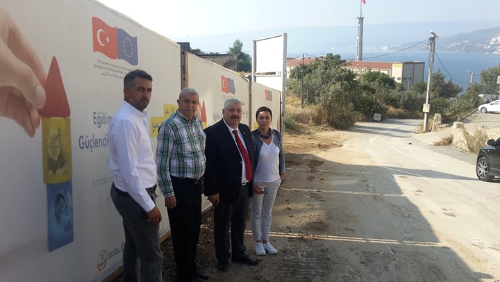 Biz Üniversite bekliyorduk! Onlar Suriyelilere Okul Yaptılar!