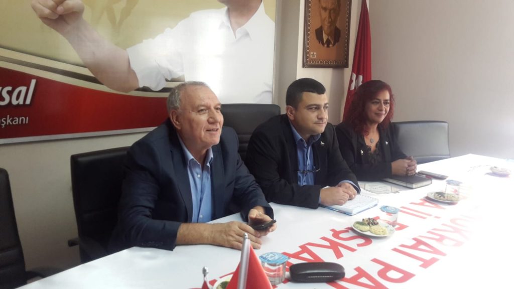 Demokratlar Mehmetçik’in Yanında!