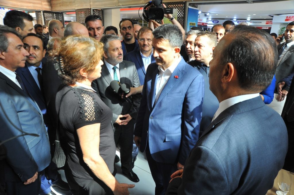 Emrinizdeyim!