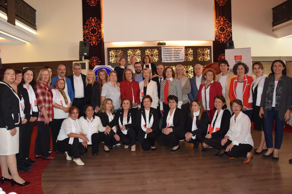 CHP’li Kadınların Cumhuriyet Coşkusu