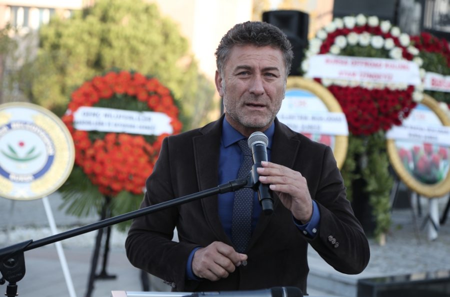Nilüfer Ata’sına Koştu…