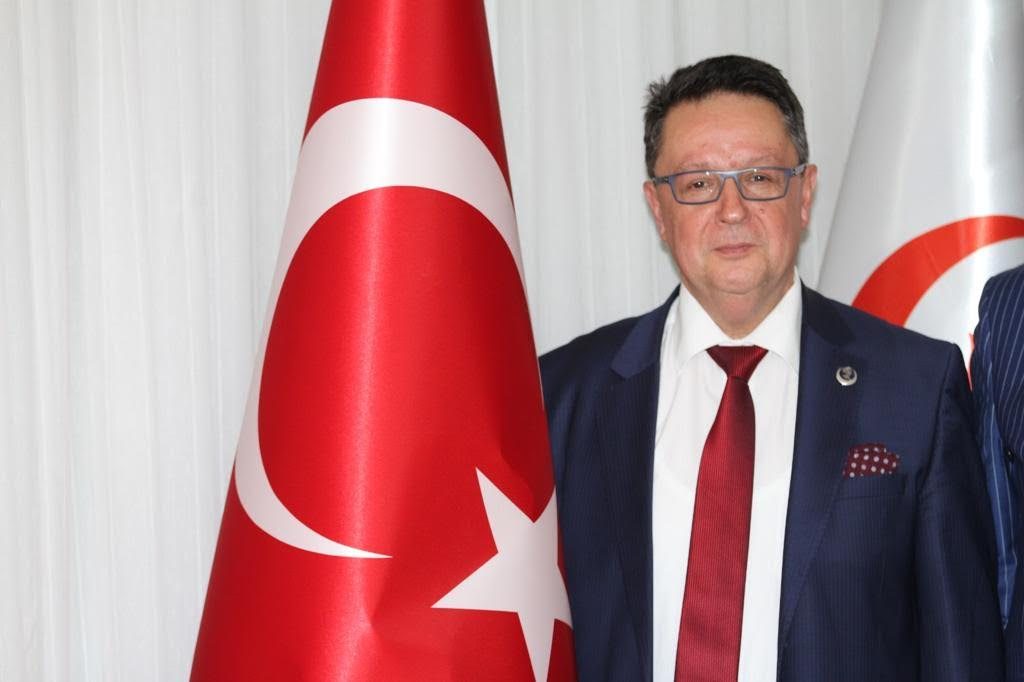 Doğu Türkistan Namustur!