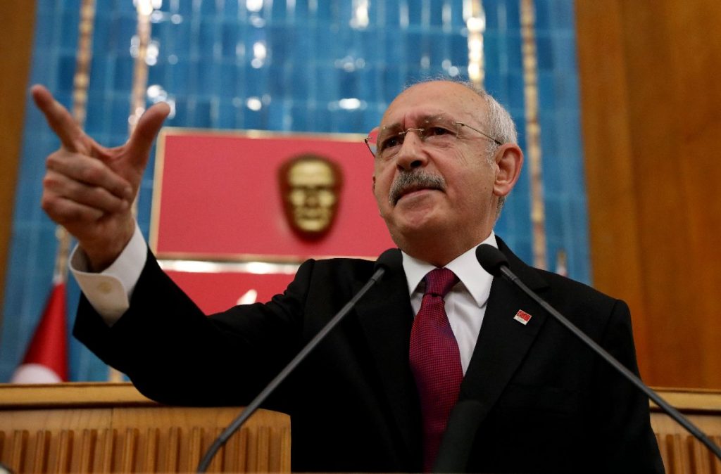Benim Sarayım Yok… Çık Karşıma…