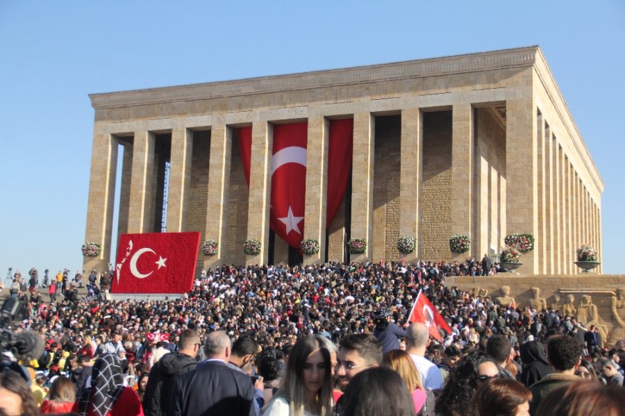 Sarı Başbuğa Koştular…