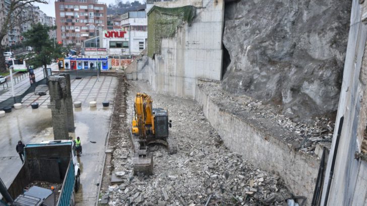 Dönen Taşlar, Dönmeye Devam Edecek!