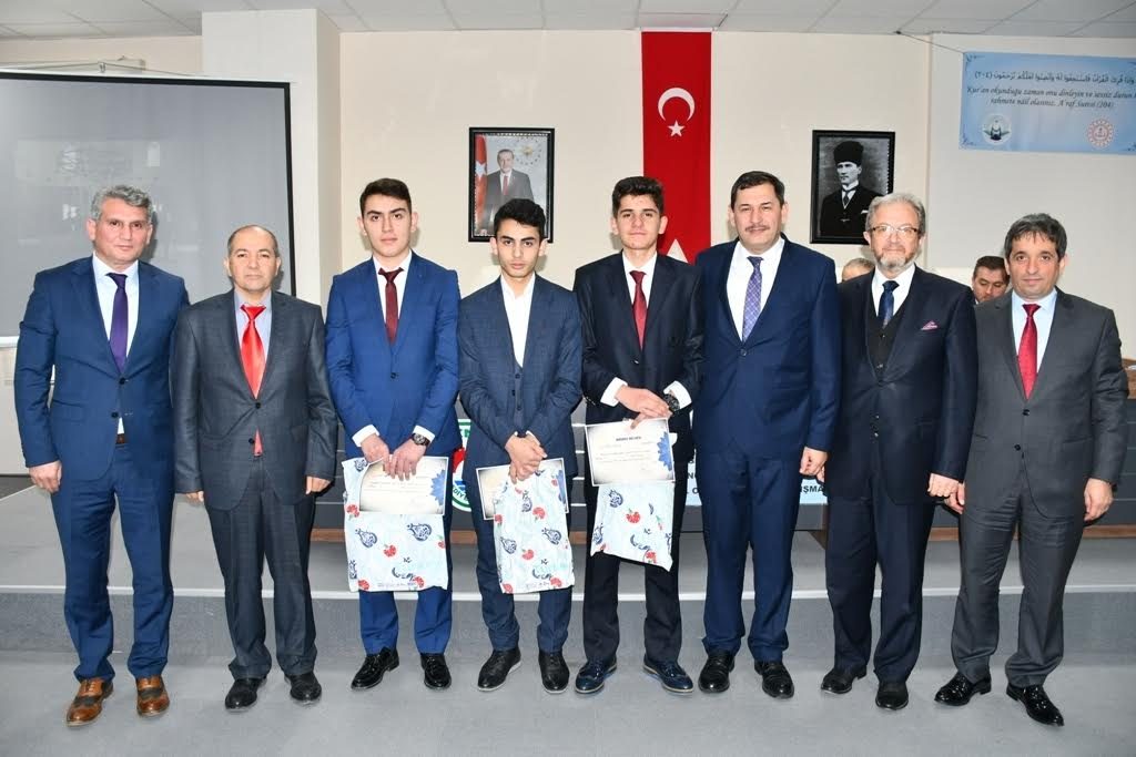 İZNİK’TE KUR’AN-I KERİM’İ GÜZEL OKUMA YARIŞMA FİNAL HEYECANI
