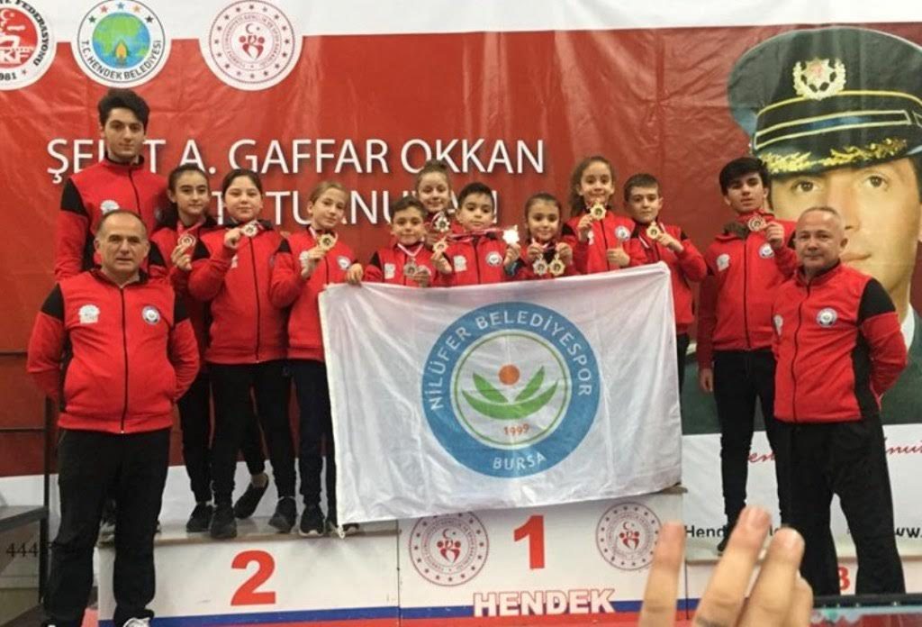 Nilüferli karatecilerden 11 madalya