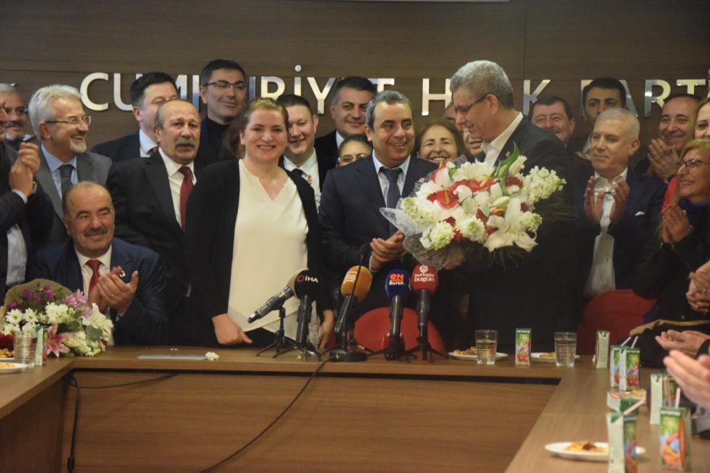 CHP BURSA İL BAŞKANI İSMET KARACA GÖREVİ DEVRALDI