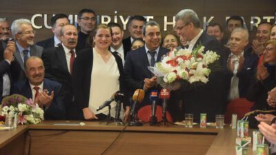 CHP BURSA İL BAŞKANI İSMET KARACA GÖREVİ DEVRALDI