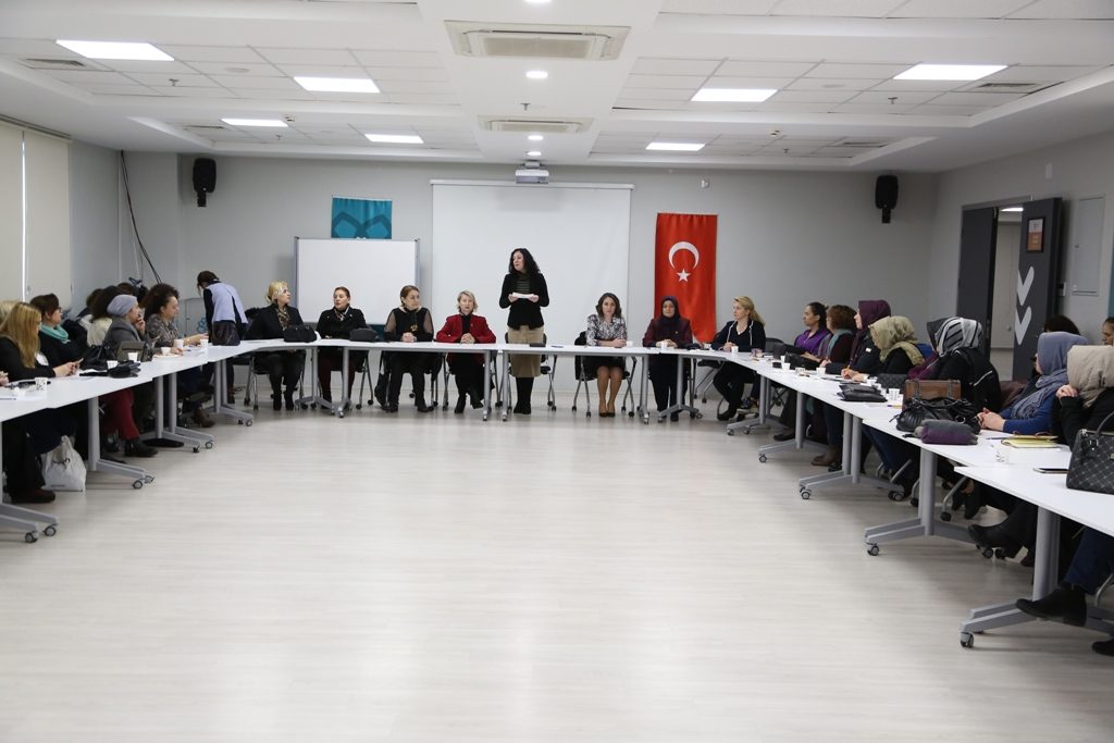‘Aile Kadın ve Çocuk Komisyonu’ Nilüferli kadınlara tanıtıldı