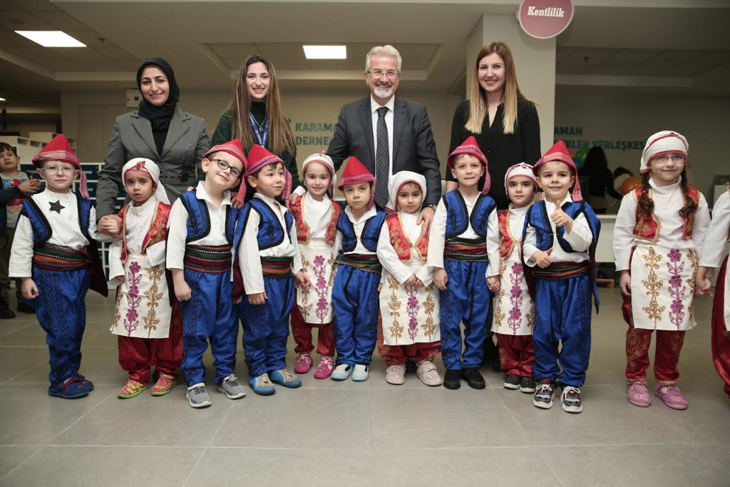 Okulları yıkılacak öğrencilere Nilüfer Belediyesi kucak açtı