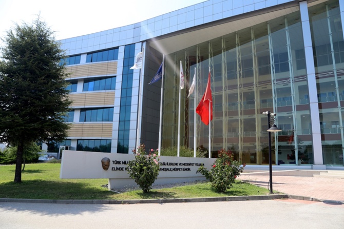 Teknoloji “Coronovirüse” Yakalandı!