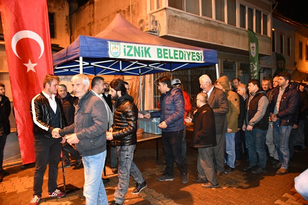 İZNİK BELEDİYESİ  ŞEHİTLER İÇİN MEVLİD-İ ŞERİF OKUTTU