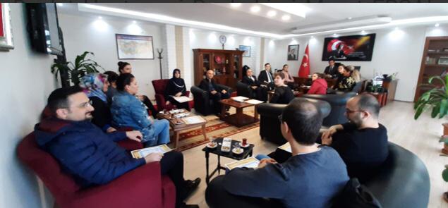 BAŞARILI SAĞLIK PERSONELLERİNE BAŞARI BELGESİ