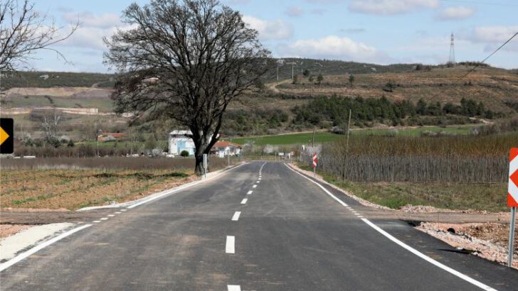 Alaçam yolu asfaltlandı