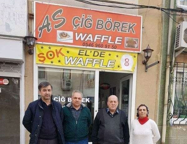 Aşıklar; Küçük Esnafın Yanında