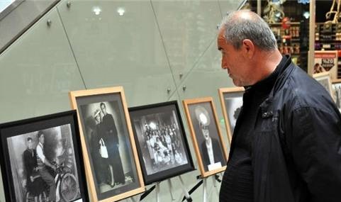 “Cumhuriyet Kadınları” Resim Sergisi Açıldı