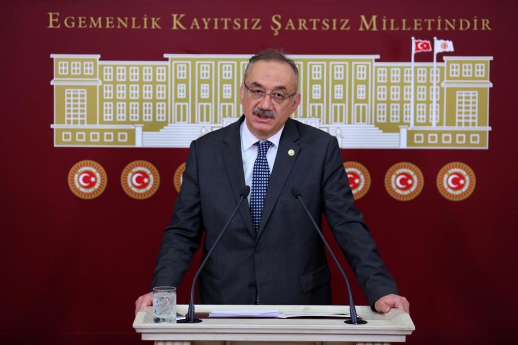 “Ülke Yangın Yerine Dönmüş, İktidar Pembe Rüyalar İle Sarmaş Dolaş”