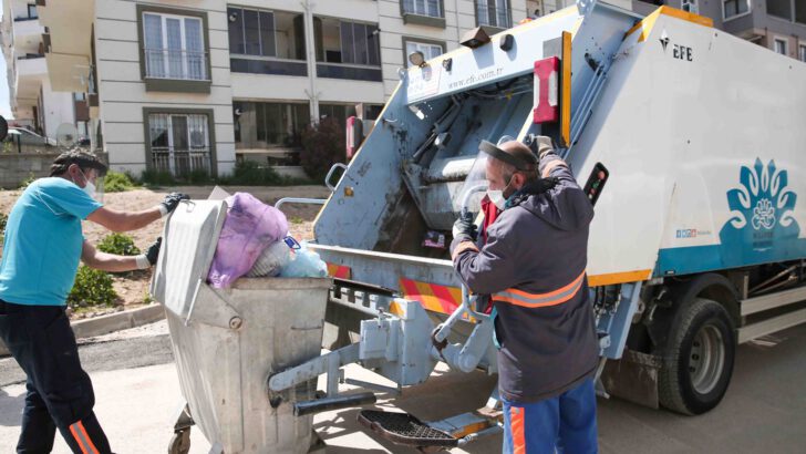 Herkes evinde kalsın diye onlar daha çok çalışıyor