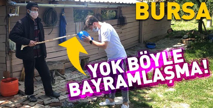 Bursa’da şaşırtan bayramlaşma tekniği