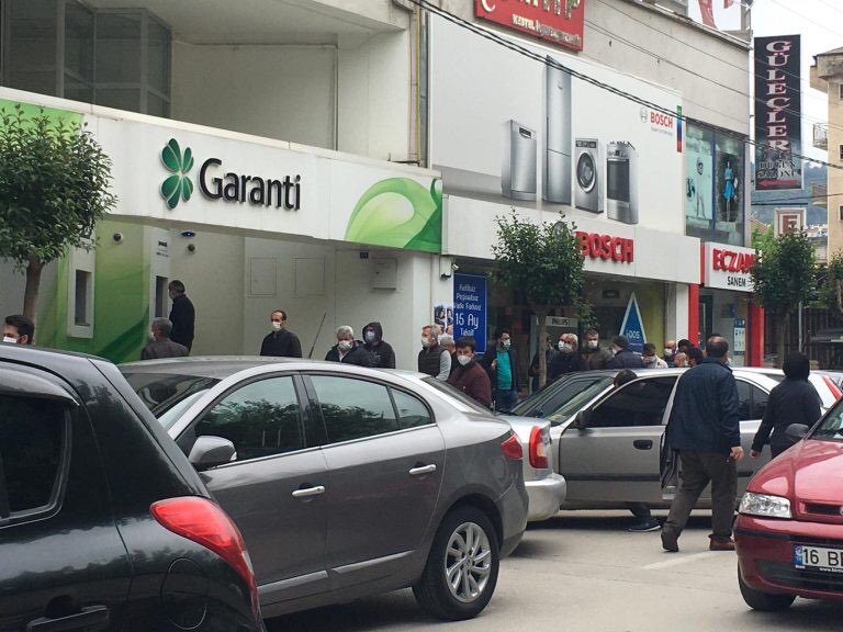 Kısıtlama Sonrası Düşündüren Görüntüler
