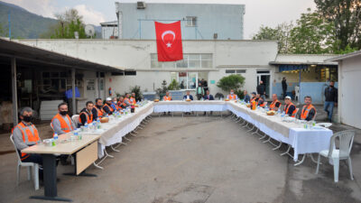 BAŞKAN YILMAZ’DAN EMEKÇİLERLE İFTAR