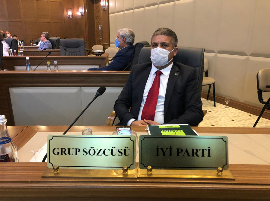 “Millet Bahçesi adını Atatürk Millet Bahçesi yapalım.”