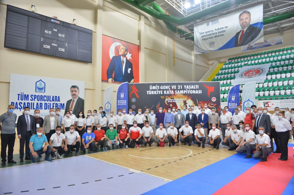 TÜRKİYE KARATE ŞAMPİYONASI YILDIRIM’DA YAPILDI