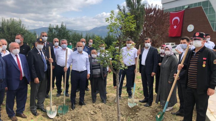 “YARINLARIMIZ, KALPLERİMİZDEKİ BAĞIMSIZLIK IŞIĞIYLA HEP AYDINLIK OLACAK”