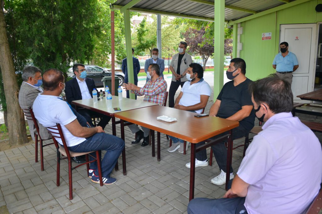BAŞKAN YILMAZ’DAN MİNİBÜS ŞOFÖRLERİNE PANDEMİ UYARISI