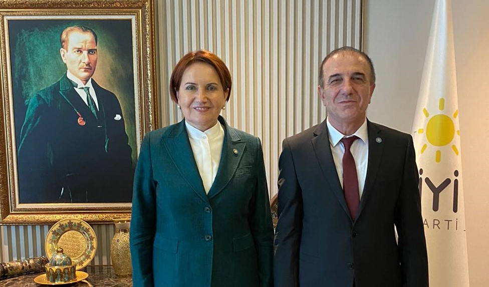 İYİ Bursa’da Düğüm Çözüldü! Kongre Tarihi Netleşti!