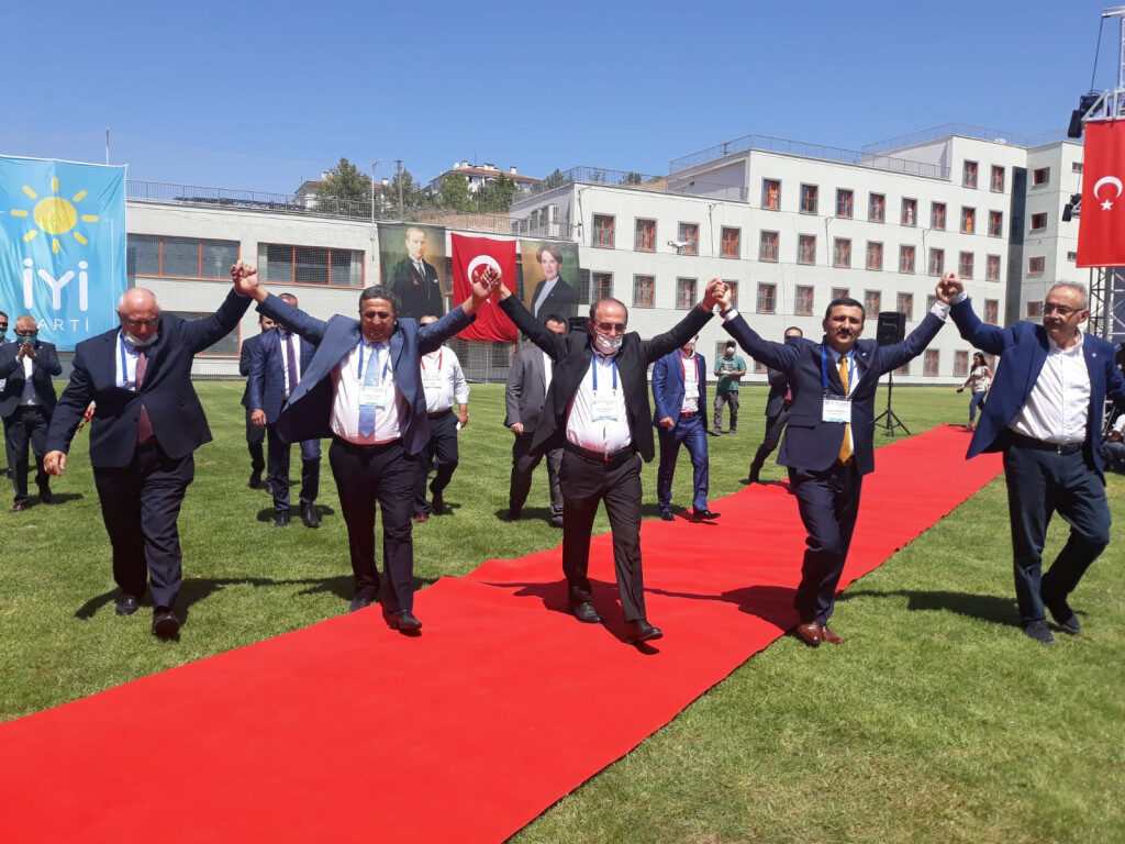 İYİ Parti Bursa’da İl Kongresi başladı