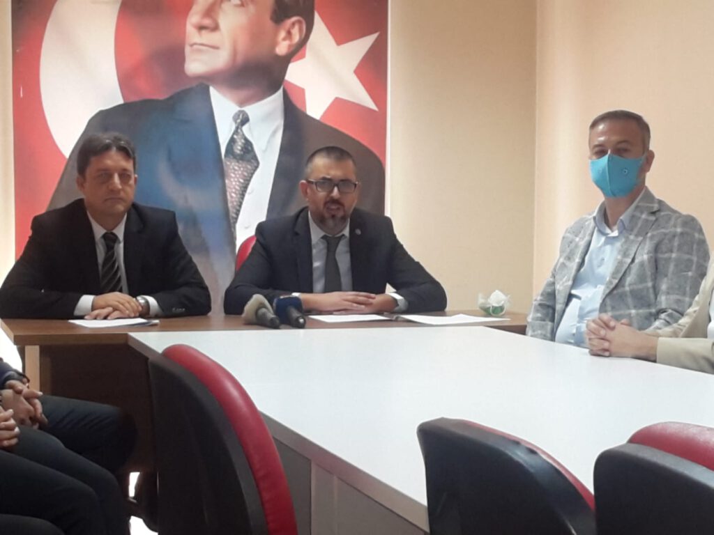 İlk Zil Çaldı… Veliler Endişeli Öğretmenler Tedirgin!