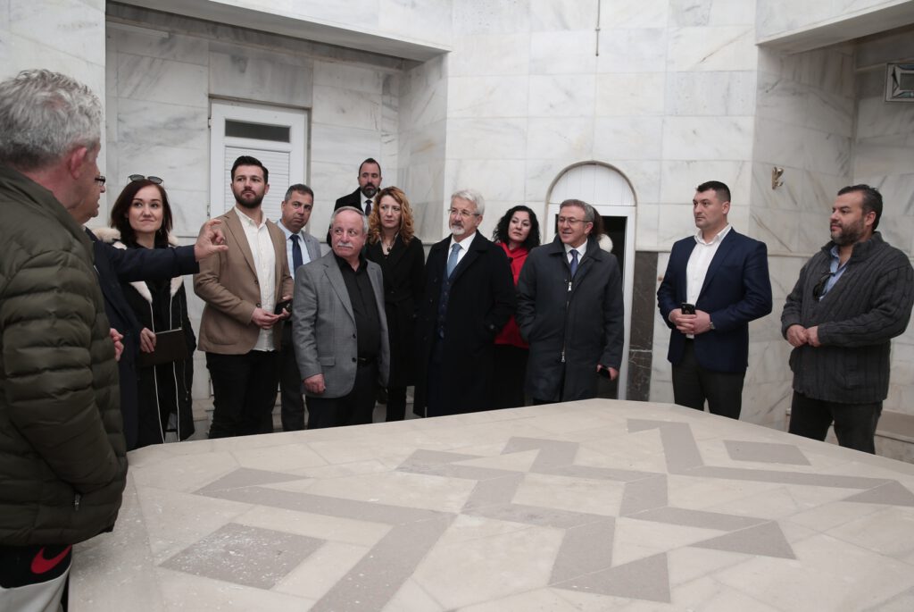 Kayapa, düğün salonu ve hamama kavuşacak