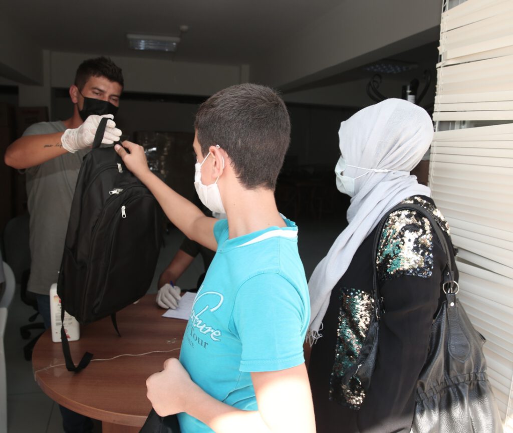 Nilüfer’de ihtiyaç sahibi öğrenciler unutulmadı