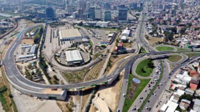 Bursa’da Acemler Kavşağı trafiğinin yükü azaldı