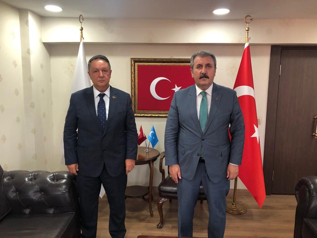 “BÜYÜK BİRLİK PARTİSİ BÜYÜK KURULTAYA GİDİYOR.”