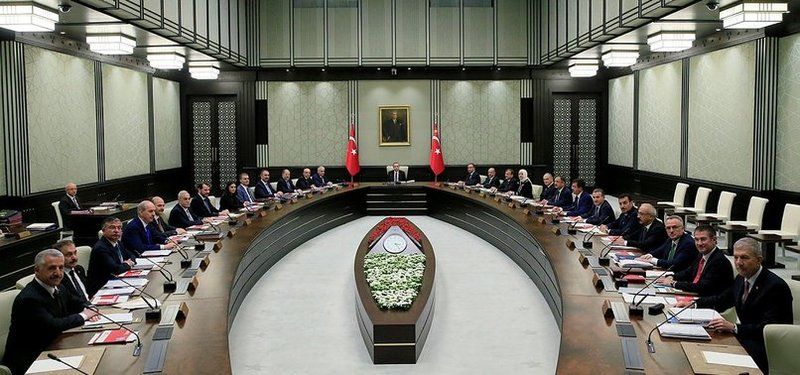 Kabine toplanıyor… Yasaklar masada!