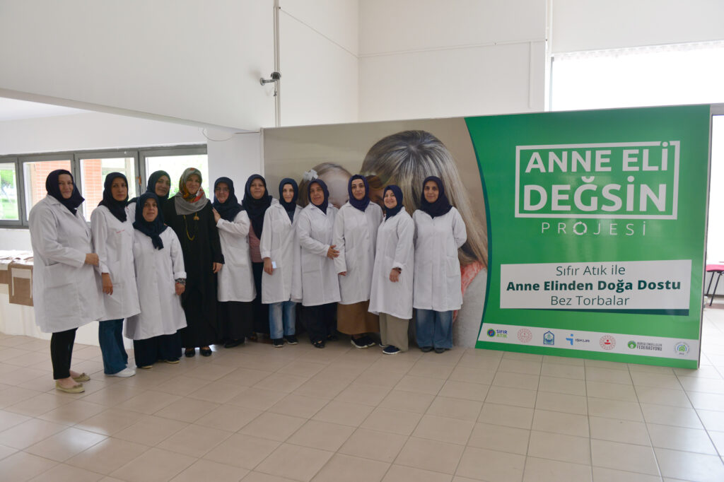 YILDIRIM’IN “ANNE ELİ DEĞSİN” PROJESİ ALTIN KARINCA ÖDÜLÜ İLE TAÇLANDI