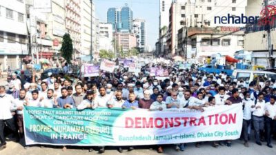 Bangladeş’te Macron protestosu