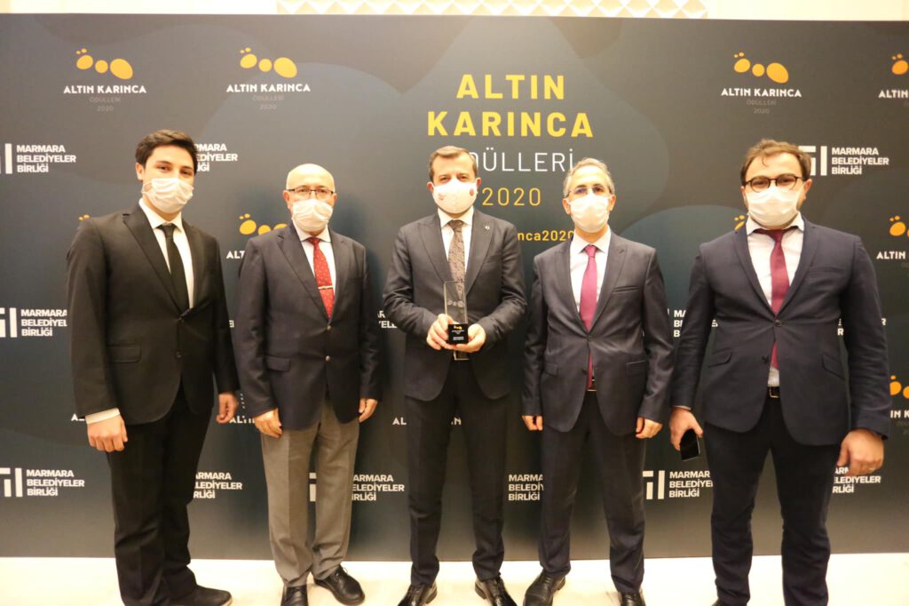 “ÜRETEN ÇOCUKLAR” DAN GÜRSU’YA ALTIN KARINCA ÖDÜLÜ