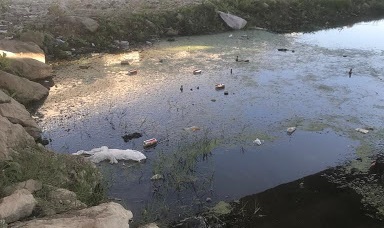CANBALI DERESİ ETRAFI PİSLİKTEN GEÇİLMİYOR..