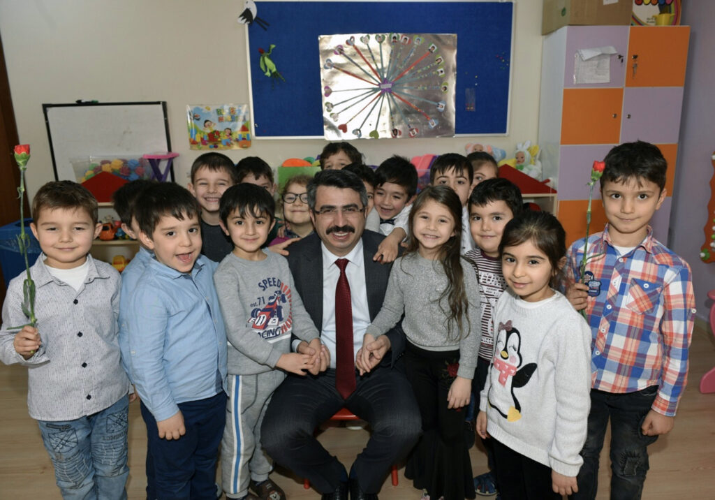 YILDIRIMLI ÇOCUKLARA GIDA DESTEĞİ