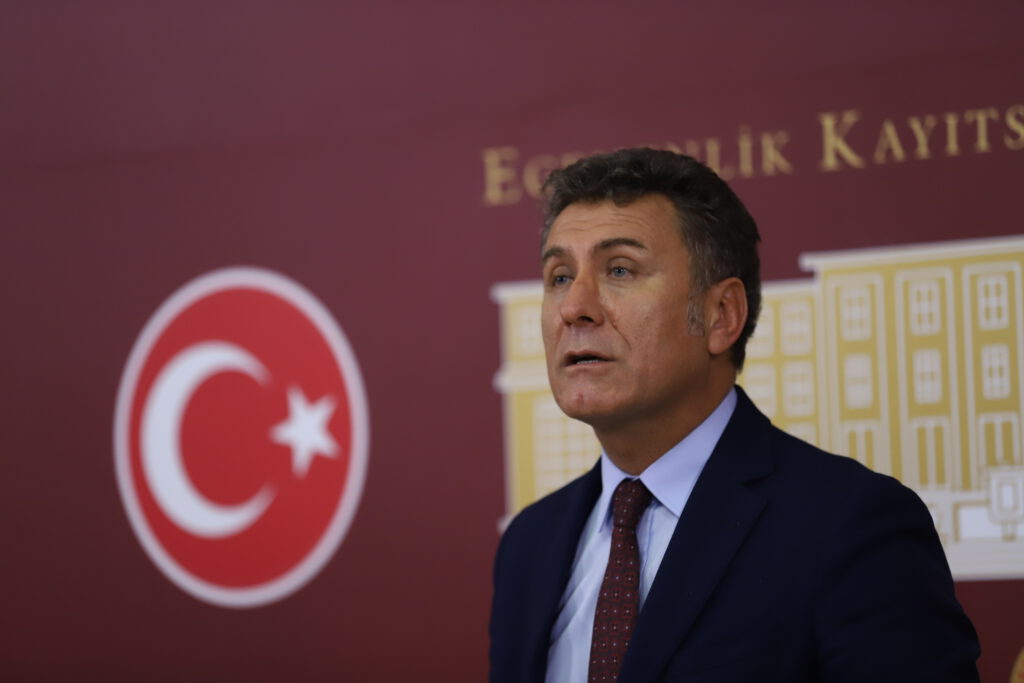 Sarıbal: Süt Üreticisi Litre Başına 50 Kuruş Zarar Ediyor