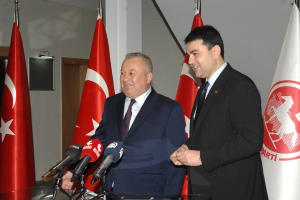Enginyurt: Hiç tereddüt etmeden Demokrat Parti’ye katıldım