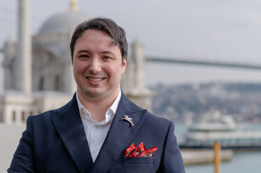 CAN AYDOĞMUŞ COVİD19 MUTASYONUNU BİR YIL ÖNCE BİLDİ