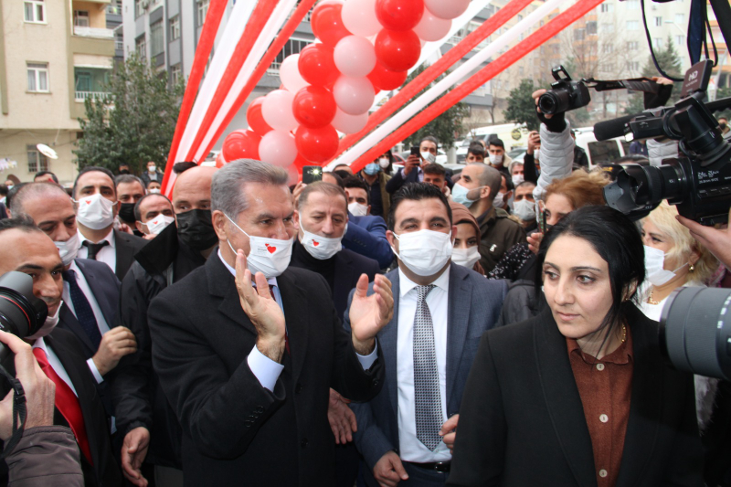 Sarıgül Mardin’de… “Öfke dili yerine sevgi dilini kullanacağız”