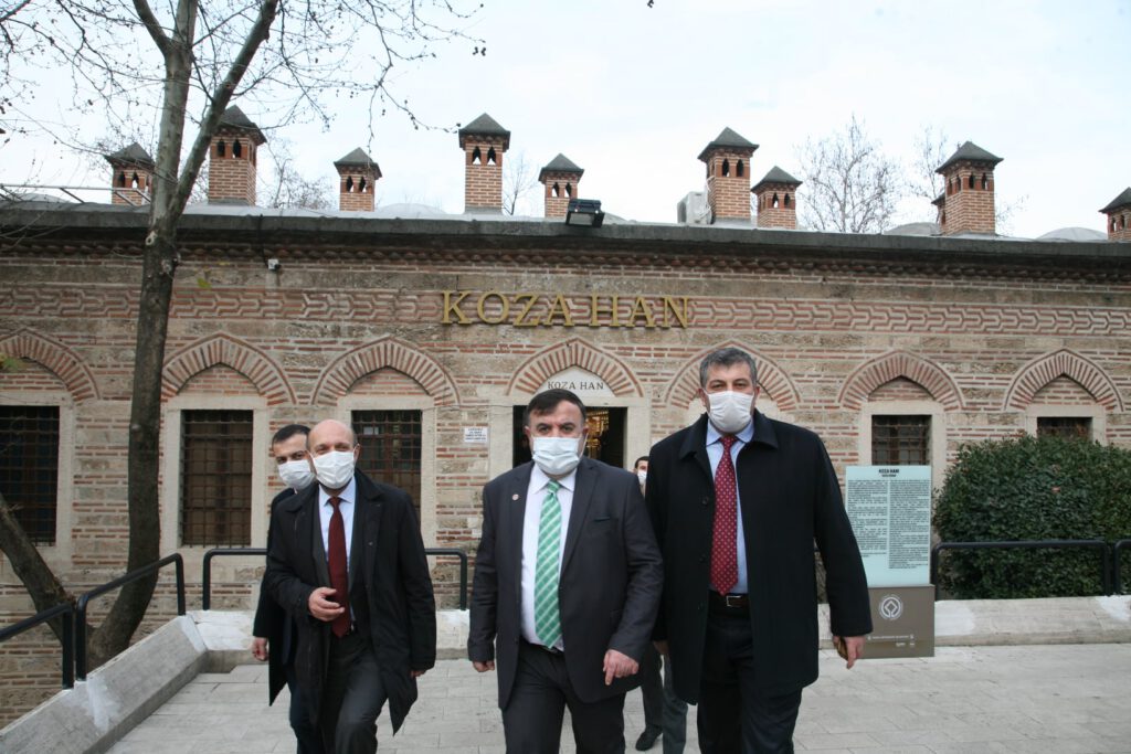 Saadet Bursa; Koza Han’da…